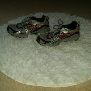 New Balance mens shoes 8.5. Brand new condition.
